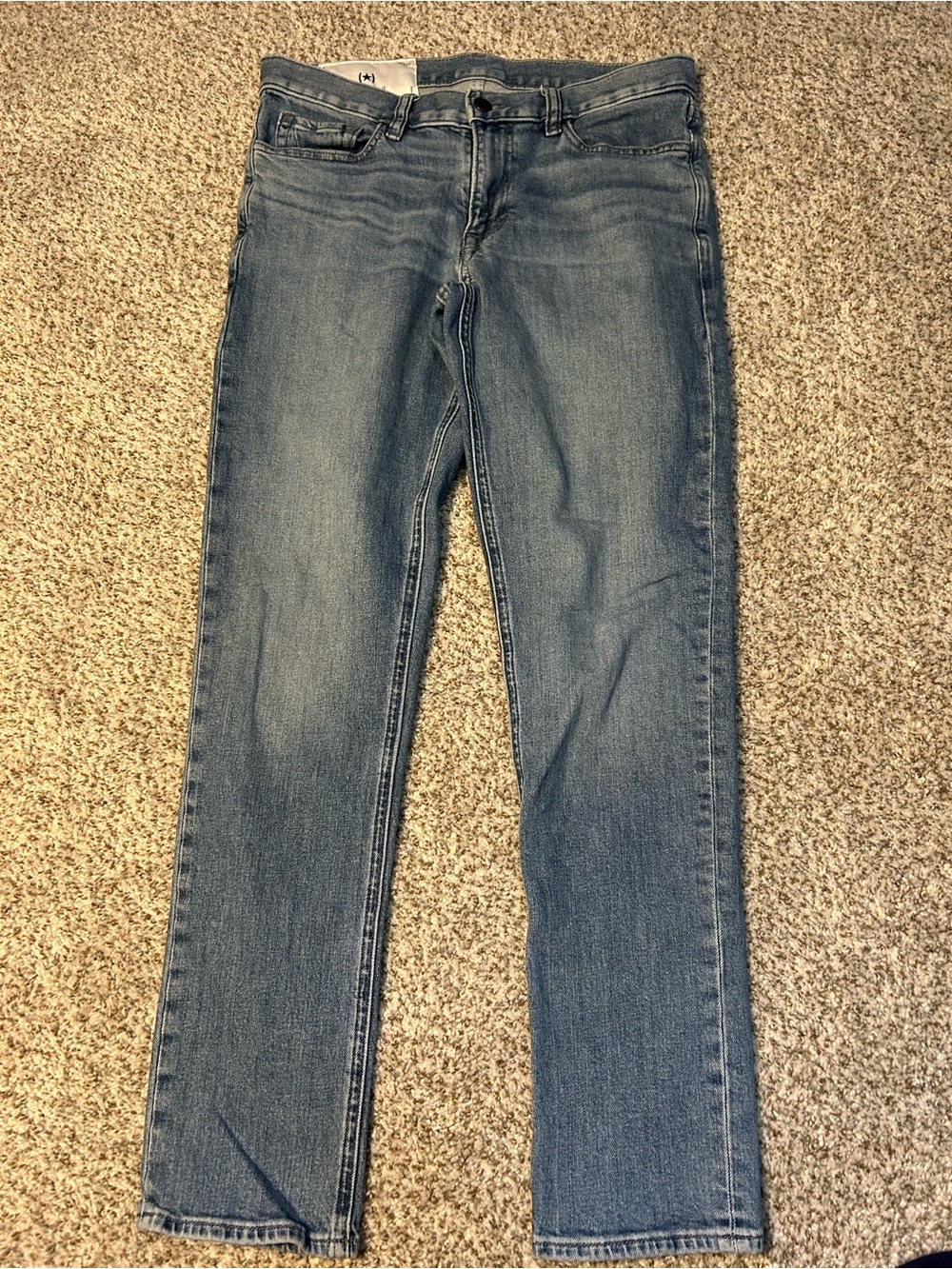 Banana Republic Men’s Slim Straight Jeans in Light Blue Denim - Picture 1 of 2